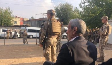 Dicle Elektrik’in, “direk” dikme izni vermeyen vatandaşları elektriksiz bıraktığı iddiası