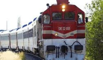 Tatvan-Elazığ  demiryolu hattında tren trafiğine geçici ara