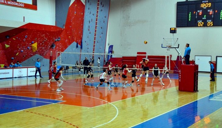 Genç Kadınlar Voleybol Takımı finalde!
