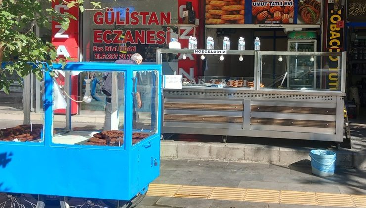 Halka tatlı tezgahları şenlendi