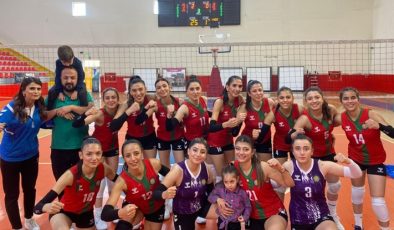 Belediye hentbol ve voleybol takımları haftayı galibiyetle kapattı
