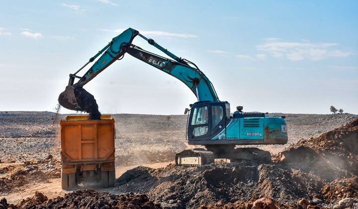 Karacadağ yaylalarına 20 kilometrelik yol açılıyor