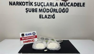 Dedektör köpek kokladı, araçta uyuşturucu çıktı