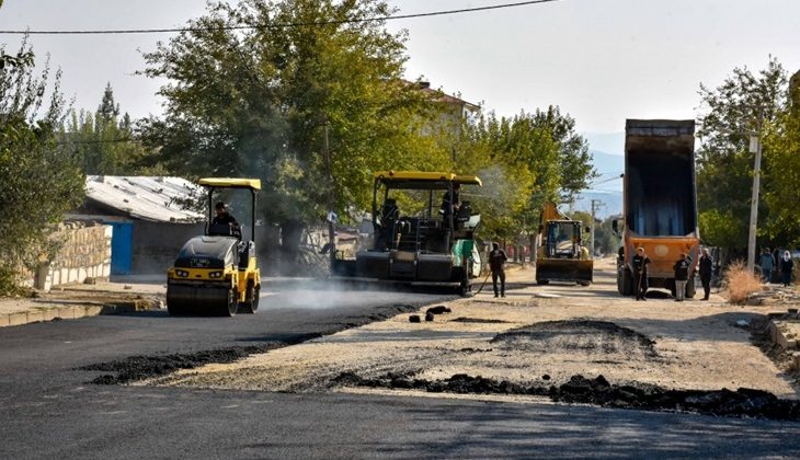 Lice ilçesinde asfalt çalışması başladı