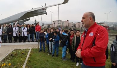 Öğrenciler, Uluslararası Türk Dünyası Bilim ve Kültür Şenliği’nde finalde