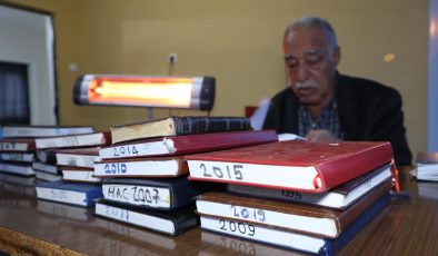 40 yıldır günlük tutarak geleceğe ışık tutuyor