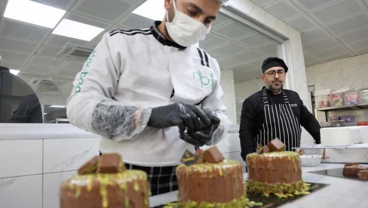 Diyarbakır’dan yenilik: Dubai çikolatasından ilhamla Dubai pastası