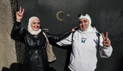 Şam Büyükelçiliği açılıyor: Suriyeliler Türk vatandaşlığı için sırada