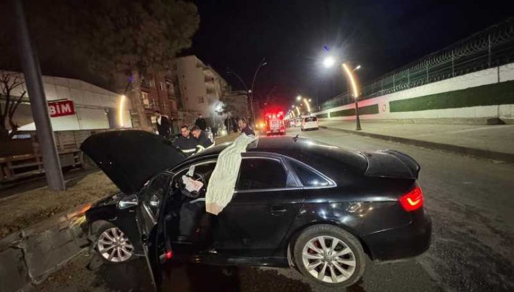 Batman’da trafik kazası: Araçta sıkışan sürücüyü itfaiye kurtardı