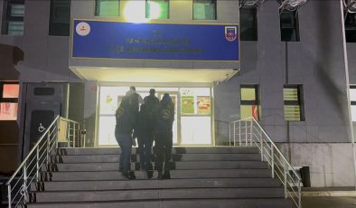 Kesinleşmiş hapis cezası bulunan 3 zanlı JASAT tarafından yakalandı