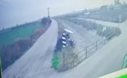 Adana’da sulama kanalına devrilen traktör sürücüsü hayatını kaybetti