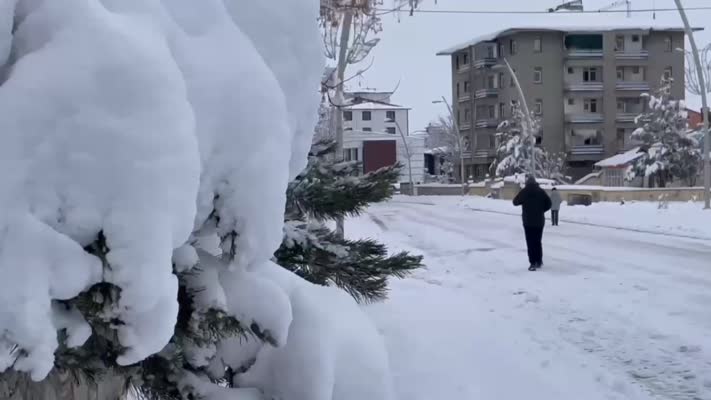 Ağrı’da çocuklar karın tadını çıkardı