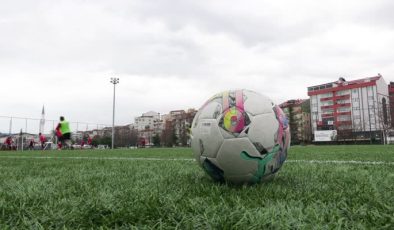 Angolalı futbolcu, azmiyle ampute futbolun yıldızı oldu