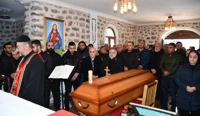 Asuri-Süryani kanaat önderi Hamit Yaramış son yolculuğuna uğurlandı