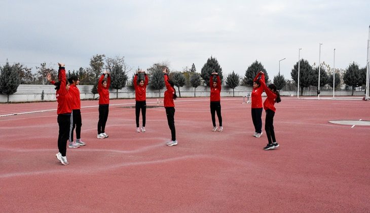 Genç kadın sporcular başarıdan başarıya koşuyor: Her şeyi başaracak güçteyiz