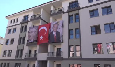 Bakan Murat Kurum, Malatya’da deprem konutlarını inceledi