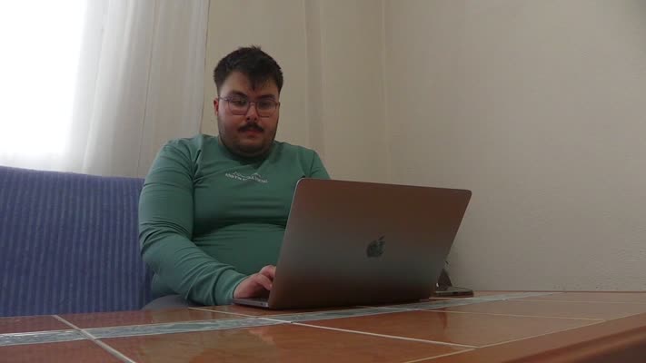 Köyde geliştirdiği yazılımlarla firmalara ilham veriyor