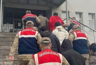 Bitlis’te 21 kaçak göçmen yakalandı