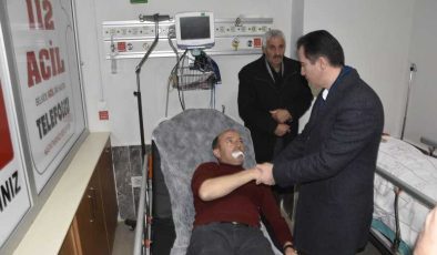 Bitlis’te zincirleme kazada 33 yaralı, vali inceleme yaptı