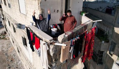 Bombalanan Humus’ta hayatta kalma mücadelesi sürüyor
