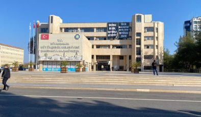 DEM’li belediye yandaşına 478 kadro, 330 işçi çıkarıldığı iddiası