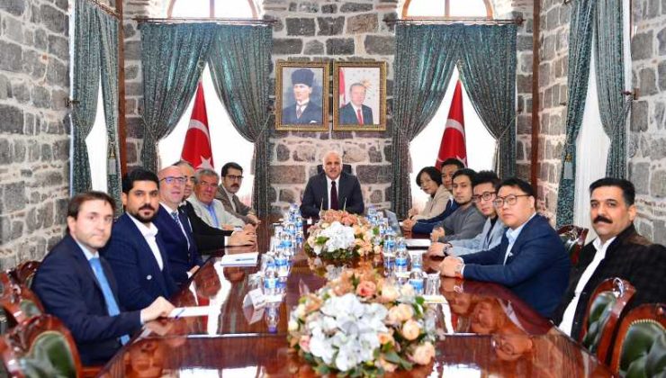 Diyarbakır Valisi, Çinli firmalarla yatırım için bir araya geldi