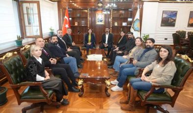Diyarbakır’da eş başkanlar baro heyetini ağırladı
