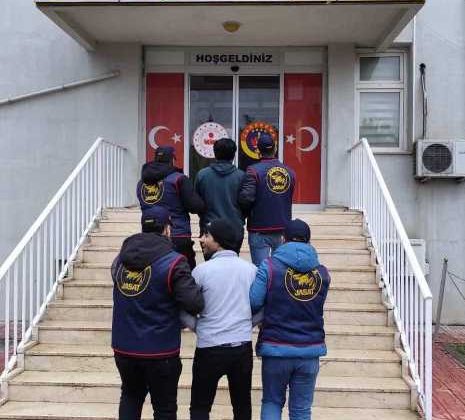 Kesinleşmiş cezası olan şahıs buzdolabında yakalandı