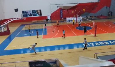 Diyarbakır’daki spor salonlarında antrenmanlar hız kesmiyor