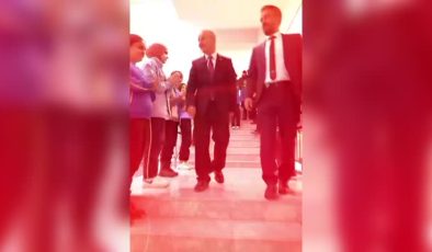 Malatya’da doğum gününde başlayan öğretmen, aynı gün emekli oldu