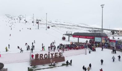 Erciyes’te hafta sonu: Yerli ve yabancı turist akını