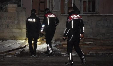 Erzincan’da 23 şahıs yakalandı: 33 yıl hapis cezası bulunanlar var