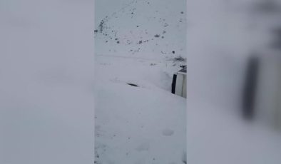 Erzincan’da yolcu otobüsü devrildi: Ekipler seferber oldu