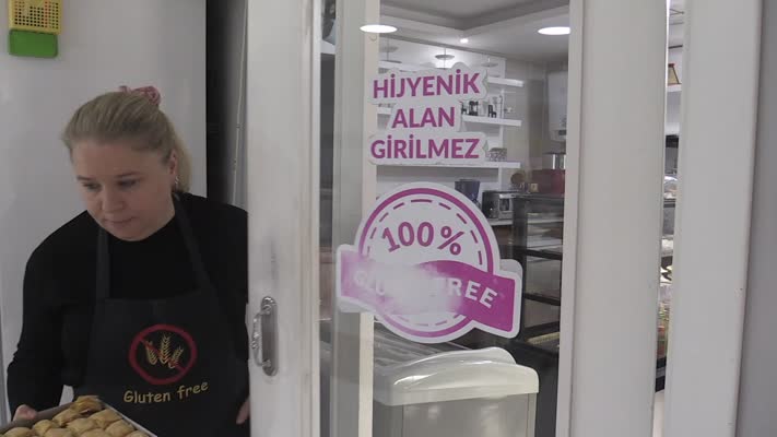 Eşine glütensiz lezzetler hazırlayarak başladığı serüvenini girişimcilikle sürdürüyor
