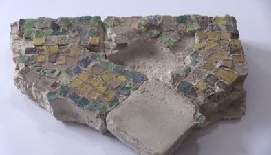 Harran’daki katedral kazısında 5. yüzyıldan kalma vitraylar bulundu