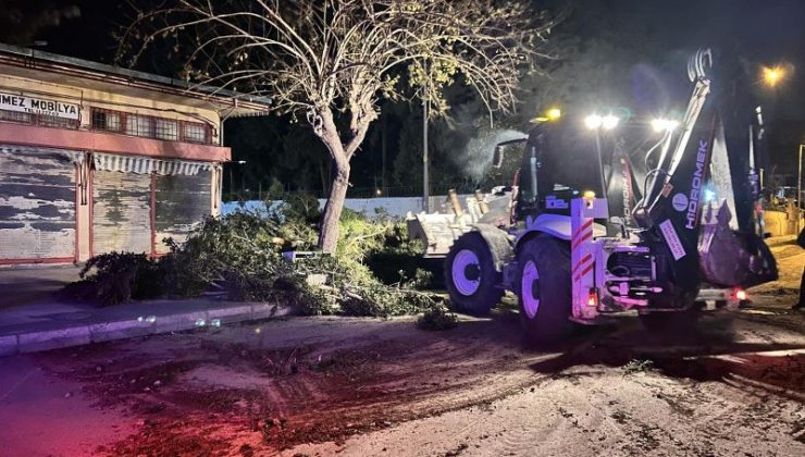 Hatay’da kuvvetli fırtına hayatı felç etti