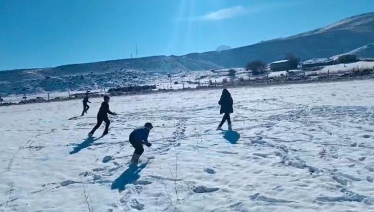 Iğdır’da çocuklar kar keyfi yaşadı
