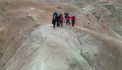 Iğdırlı dağcılar Dünya Dağ Gününü Kızıldağ’da kutladı