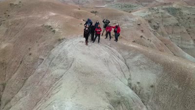 Iğdırlı dağcılar Dünya Dağ Gününü Kızıldağ’da kutladı