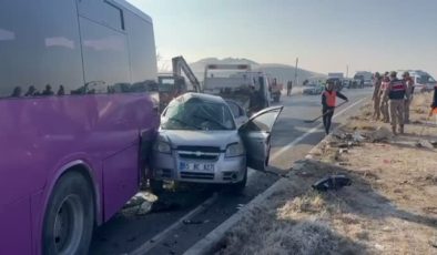 İki ayrı zincirleme trafik kazasında 2 kişi öldü, 15 kişi yaralandı