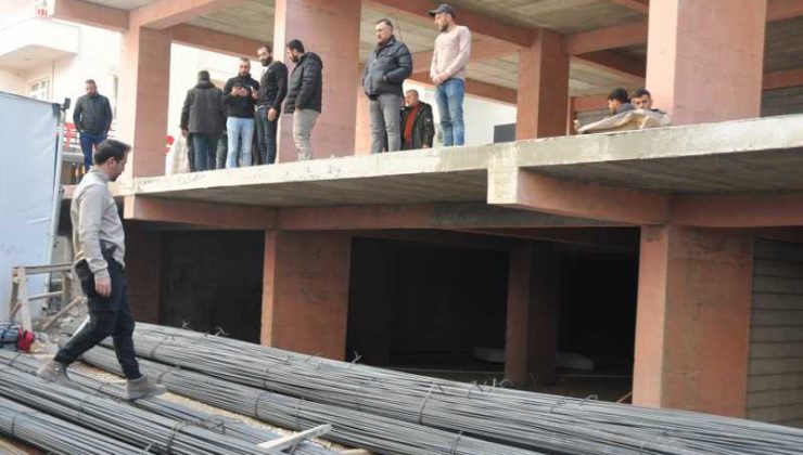 Mardin’de inşaattan düşen işçi hayatını kaybetti