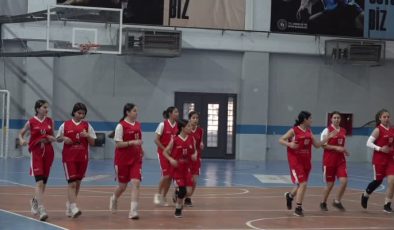 İşitme engelli milli basketbolcu Şırnak’ta yeni yetenekler keşfediyor