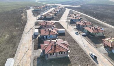 Kahta kırsalında depremzedeler sıcak yuvalarına kavuştu