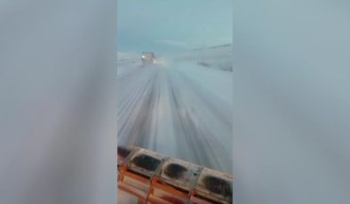 Kars-Digor kara yolu karla mücadele sonrası ulaşıma açıldı