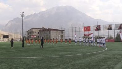 Hakkari’de kadın futbolu algıları yıkıyor
