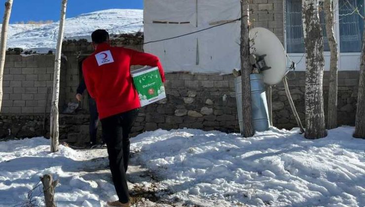 Kızılay, Van’da ihtiyaç sahibi ailelere umut oldu