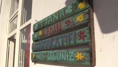 Kurdukları kooperatifle kadınların el emeği atıkları süs eşyasına dönüştürüyor