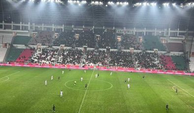 Kritik maç başladı: Amedspor ve Ümraniyespor karşı karşıya