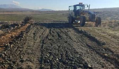 Kulp’ta stabilize yol çalışmaları hız kesmeden sürüyor