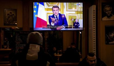 Macron: Fransa’da aşırı sağ ve sol ittifak